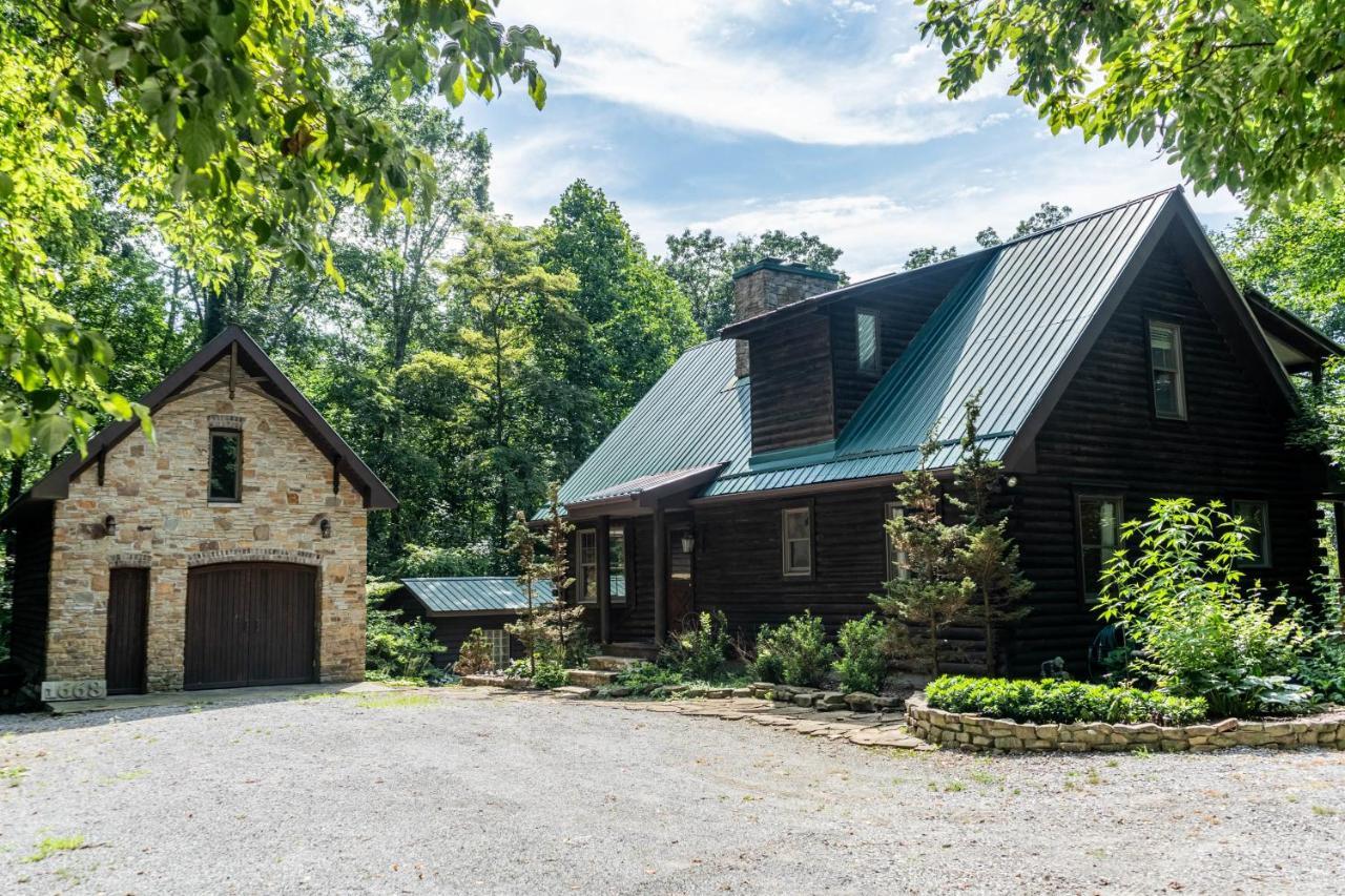 Cozy 2 Bedroom Cabin Nestled In Wooded Hideaway Monterey Eksteriør billede